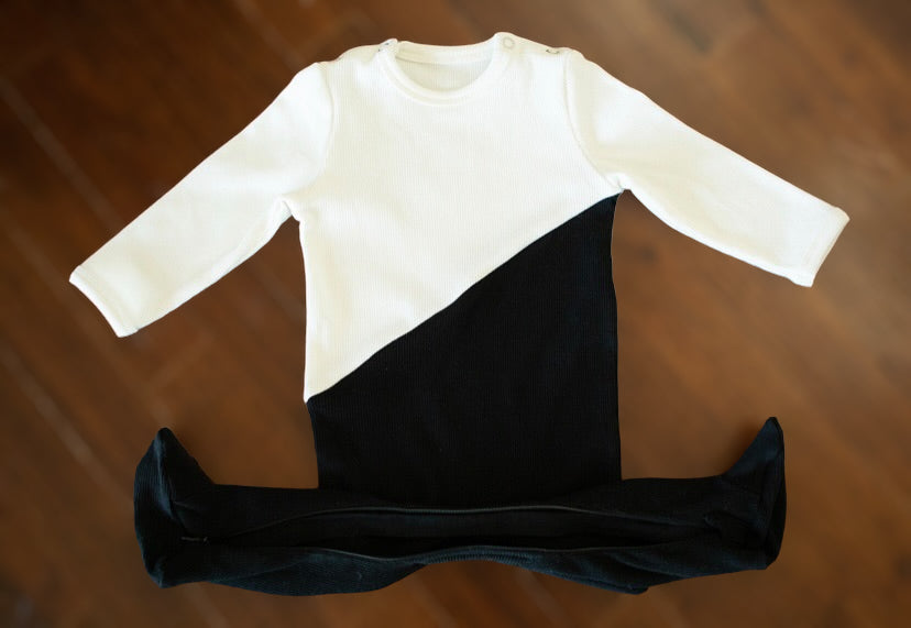 Two Toned B/W Ribbed Footie